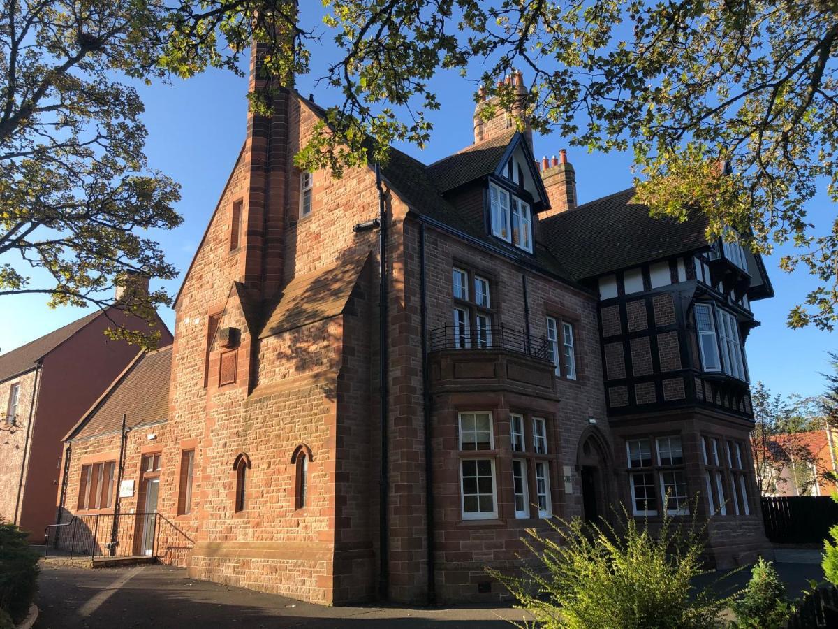 The Craigie Hotel Penicuik Exterior photo